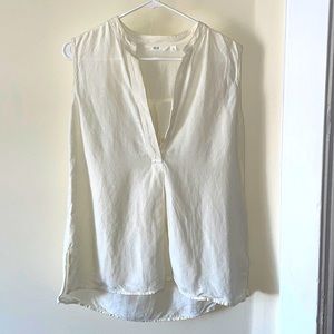 NWOT Uniqlo Sleeveless Linen Tunic